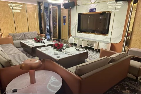 呼伦贝尔夜场KTV招聘女营销 日薪1300-1800元包住宿